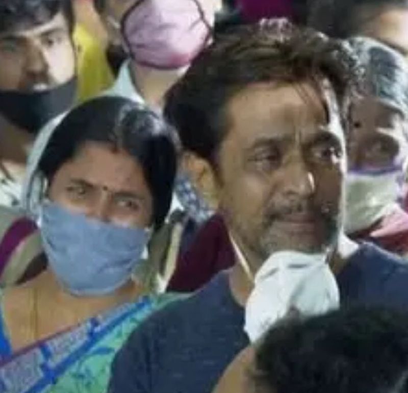 Kannada Actor Chiranjeevi Sarja Laid To Rest At Brother Dhruva Farmhouse