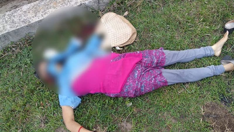 रास्तेभर कपल लड़ते जा रहे थे। इस बीच कोचबोंग स्थित एक पुलिस के पास रंजीत ने बाइक रोक दी। उसने बेटे को नीचे उतार और कपल लड़ते हुए पुलिया के नीचे चला गया। वहां, आरोपी ने बड़ा पत्थर उठाया और रितु के सिर में दे मारा।