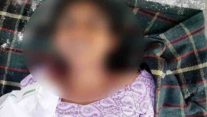 जब वह बेटी के अंतिम संस्कार की तैयारी कर रहे थे तो शक होने पर किसी ने इसकी जानकारी पुलिस को दे दी। पुलिस ने स्थानीय सरपंच की मदद से अंतिम संस्कार की प्रक्रिया को रुकवाया और बॉडी को पोस्टमार्टम के लिए भिजवाया। पोस्टमार्टम में पता लगाा कि लड़की की हत्या की गई है। 