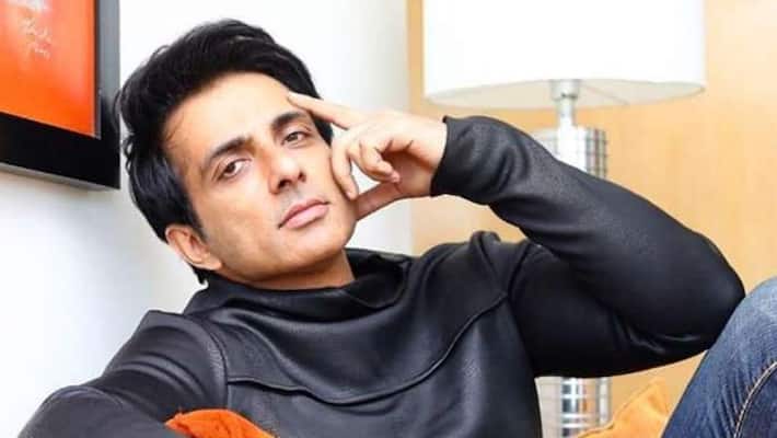 Sonu Sood stopped meeting migrants at Bandra Terminus actor react KPJ Sonu Sood stopped meeting migrants at Bandra Terminus actor react KPJ