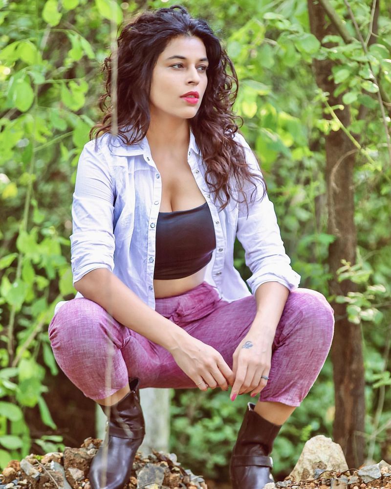 Pokiri Movie Fame Sheeva Rana Instagram Photos