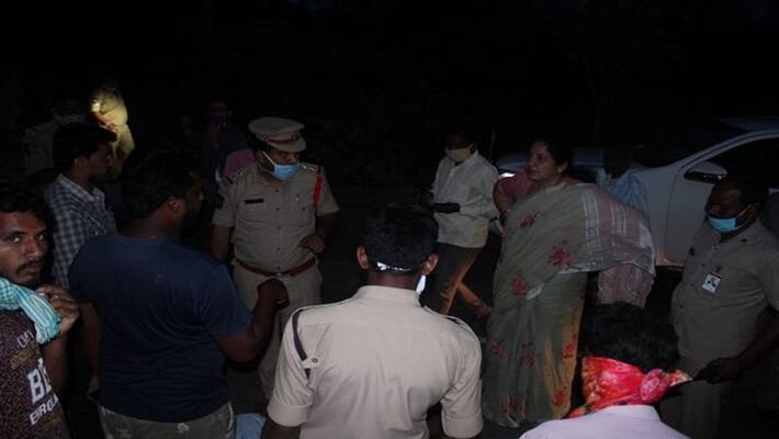 Minister Satyavathi rathode helps RMP Doctor Minister Satyavathi rathode helps RMP Doctor