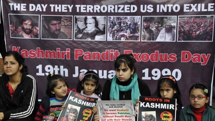 Hindus are under threat in Kashmir: Vivek Agnihotri worried akb Hindus are under threat in Kashmir: Vivek Agnihotri worried akb