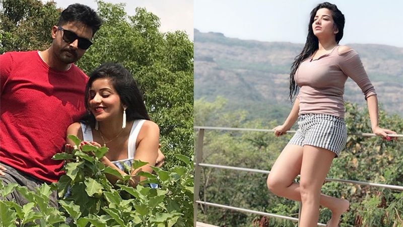 गौरतलब है कि फिल्मों की ओर रुख करने से पहले मोनालिसा रेस्त्रां में काम किया करती थीं। घर की स्थिति ठीक ना होने की वजह से उन्होंने कम उम्र में ही काम करना शुरू कर दिया था। वहीं, उनके अंकल से एक्ट्रेस की मुलाकात हुई तो उन्होंने मोनालिसा को मॉडलिंग की सलाह दी और फिर क्या था उन्होंने भी अपना भाग्या आजमाया और वो आज एक सफल एक्ट्रेस के तौर पर दुनिया के सामने हैं।
