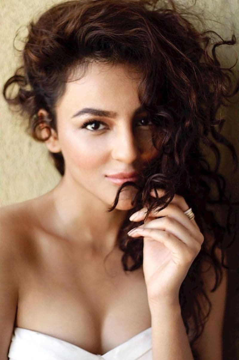 Run Raja Run Fame Seerat Kapoor Hot Photos