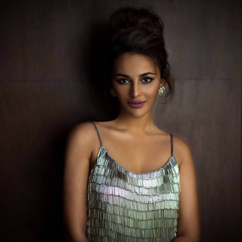 Run Raja Run Fame Seerat Kapoor Hot Photos