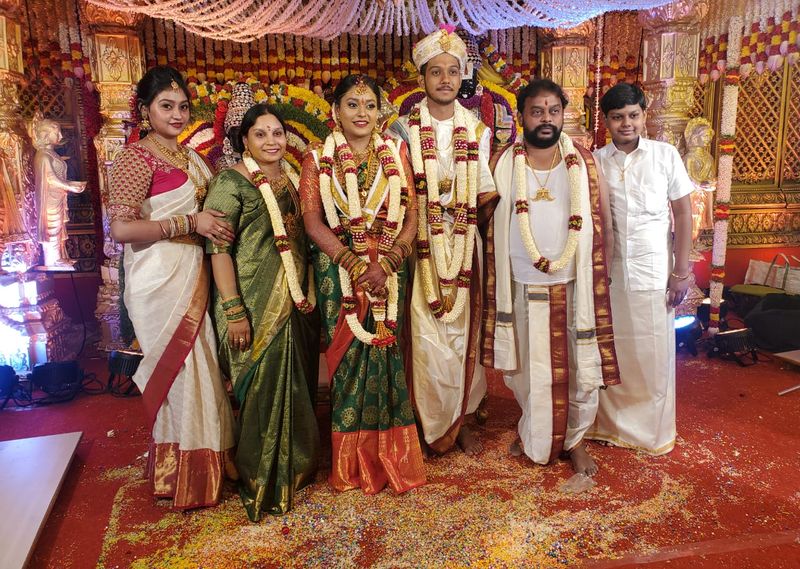 ಅಪ್ಪಾಜಿ ಕ್ಯಾಂಟೀನ್ ಆರಂಭಿಸಿ ಕಡಿಮೆ ದರದಲ್ಲಿ ಊಟ ನೀಡುವ ಕೆಲಸವನ್ನು ಶರವಣ ಮಾಡಿದ್ದು ಮೆಚ್ಚುಗೆಗೆ ಪಾತ್ರವಾಗಿತ್ತು.