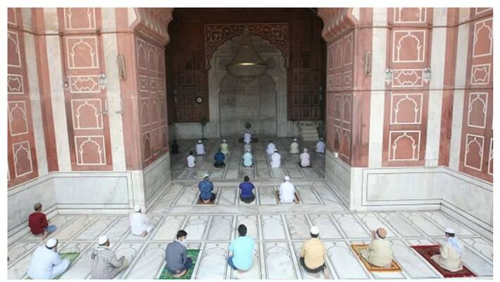 Jama Masjid to remain shut till June 30 amid growing COVID-19 cases in Delhi: Shahi Imam Jama Masjid to remain shut till June 30 amid growing COVID-19 cases in Delhi: Shahi Imam