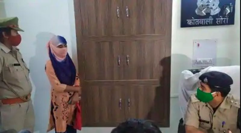 बीएससी में जरूर उन्हें 60 फीसदी से कम अंक मिले थे लेकिन बीएड में फिर उन्हें 60 फीसदी से ज्यादा नंबर मिले हैं। टीईटी में उन्हें 150 में से 91 नंबर मिले। इतनी मेरिट पर कस्तूरबा के लिए उनके चयन की गारंटी थी। इसी लिए जालसाजों ने उनके दस्तावेजों के साथ फ्राड करने के लिए चिन्हित किया ।
