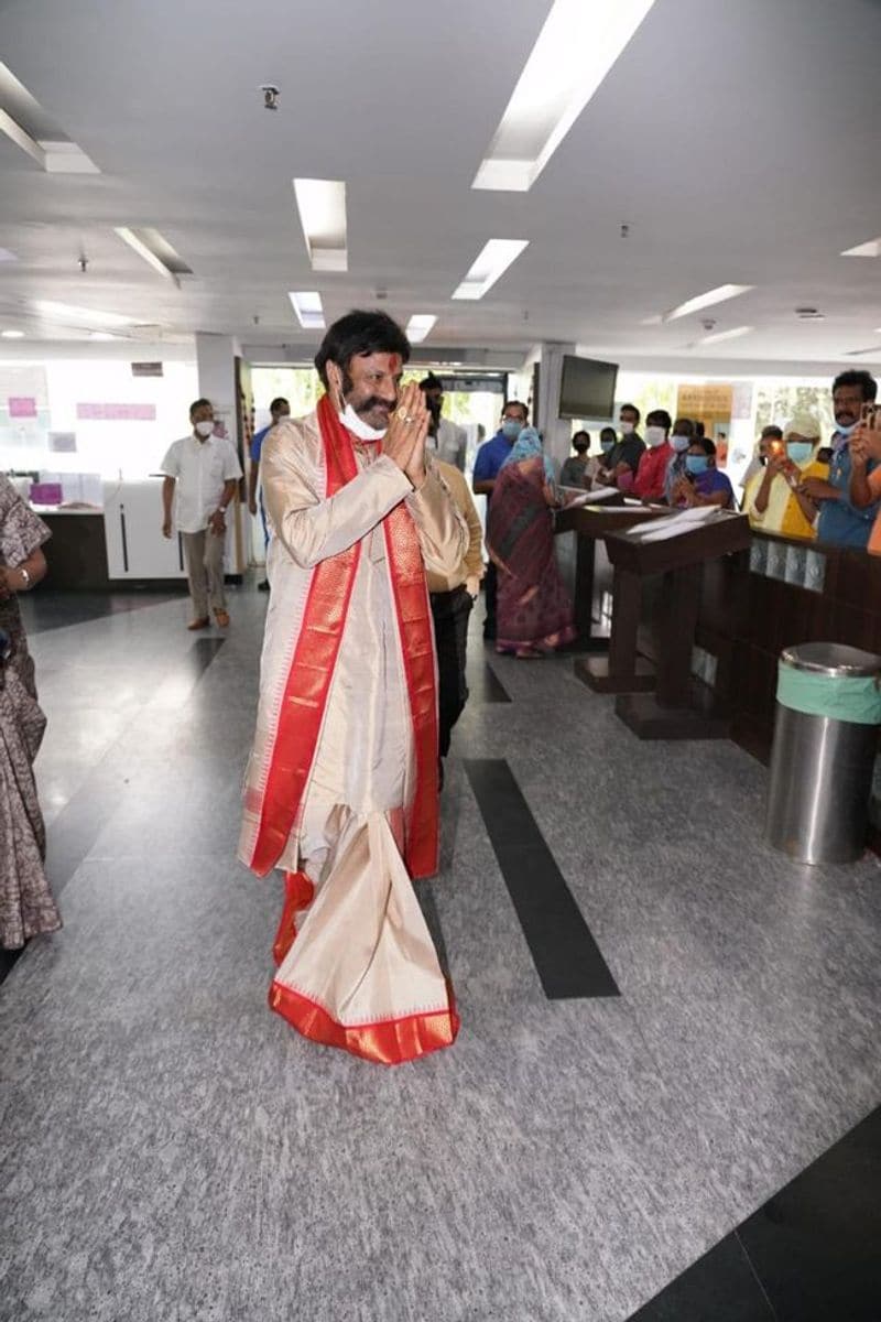 Nandamuri Balakrishna Birthday Celebrations With Family Pics