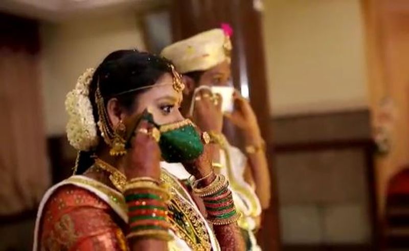ಮಾಸ್ಕ್ ಧರಿಸಿದ ವಧು ವರರು