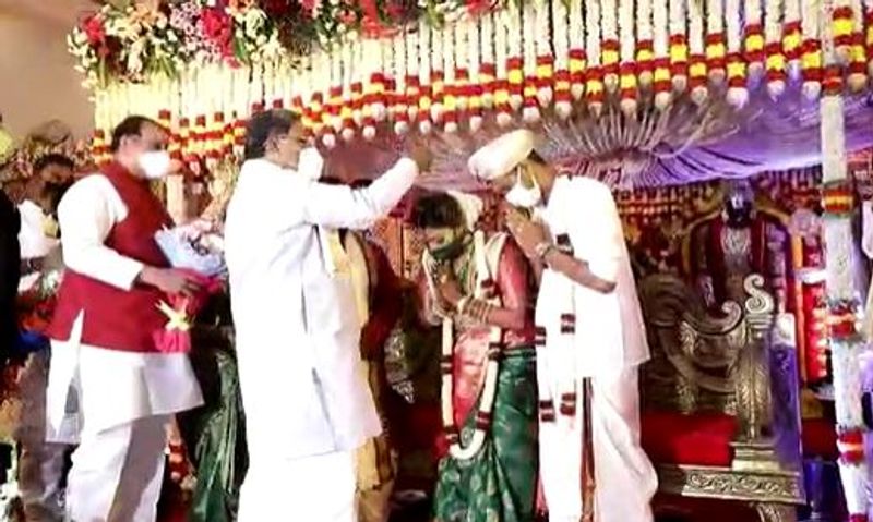 ಸಿದ್ದರಾಮಯ್ಯ ಮತ್ತು ಐವಾನ್ ಡಿಸೋಜಾ