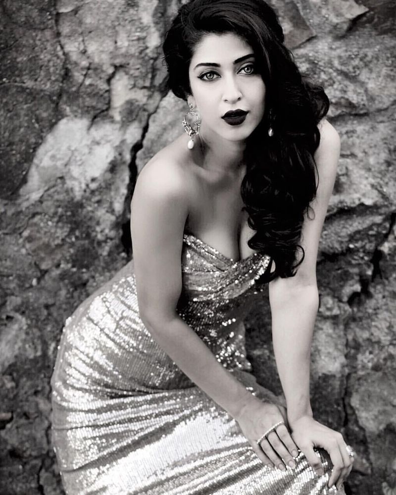 Sexy Beauty Sonarika Bhadoria Hot Photos