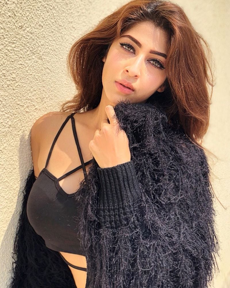 Sexy Beauty Sonarika Bhadoria Hot Photos