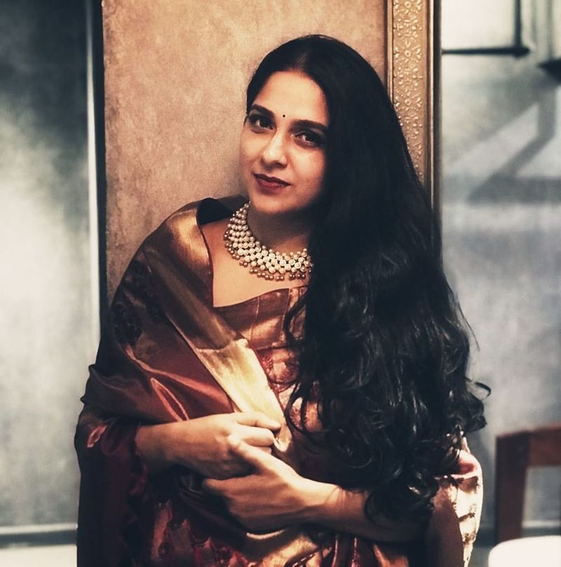 மேனேஜர் வைத்து நடிகைகள் பட வாய்ப்பு தேடிய காலம் எல்லாம் மலையேறிவிட்டது. பட வாய்ப்புகளை அதிகரிப்பதற்காக நடிகைகள் தற்போது தங்களது போட்டோக்களை சோசியல் மீடியாவில் பகிர்ந்து வருகின்றனர். 
