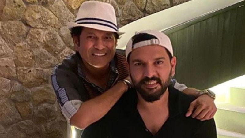 युवराज ने क्या दिया जवाब
सचिन तेंदुलकर की इस पोस्ट के जवाब में युवराज सिंह ने उन्हें धन्यवाद देते हुए लिखा कि जब हम पहली बार मिले थे तो मुझे लगा था कि मैं भगवान से हाथ मिल रहा हूं। युवराज ने सचिन के बारे में लिखा कि उन्होंने कठिन हालात में मेरा मार्गदर्शन किया। मुझे अपनी क्षमताओं पर भरोसा करना सिखाया। युवराज ने लिखा कि मैं अब युवाओं के लिए वही भूमिका निभाऊंगा जो सचिन ने मेरे लिए निभाई।