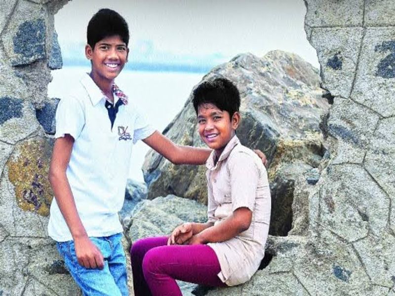 விக்னேஷ் ரமேஷும் இணைந்து நடித்த காக்காமுட்டை படத்தில் பாக்காத அரிய புகைப்படங்கள் இந்த செய்திகளில் கண்டு ரசியுங்கள் 