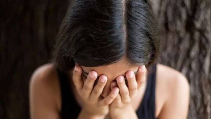 Police illicit affair with a woman in Prakasam district Police illicit affair with a woman in Prakasam district