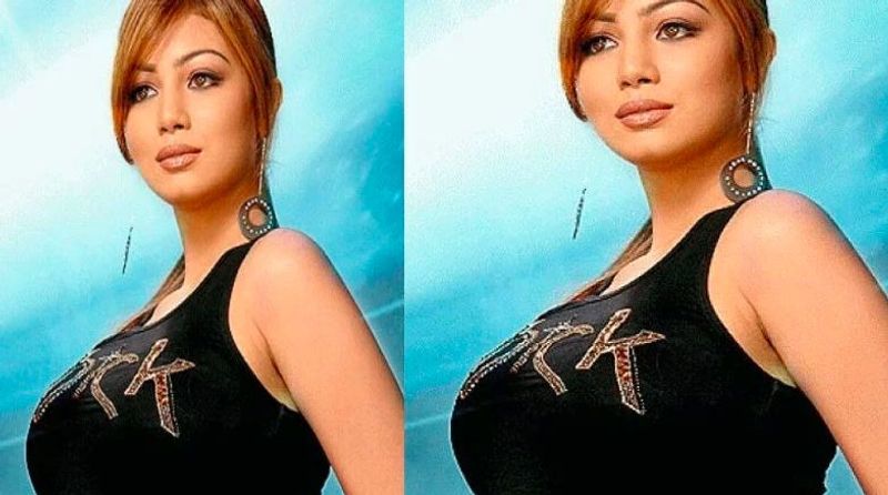 একটি অনুষ্ঠানে পাপারাৎজীর সামনে আসতেই, তিনি যে আয়েশা টাকিয়া, বিশ্বাসই করে উঠতে পারছিলেন না কেউ।
