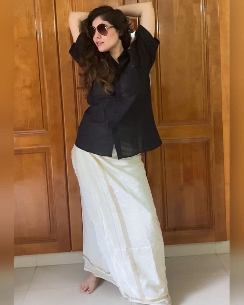 இடையில் தர்ஷன் - சனம் காதல் முறிவுக்கு ஷெரின் தான் காரணம் என்று, தர்ஷனுக்காக தான் ஷெரின் தனது குண்டான உடல் தோற்றத்தை சிக்கென்ற லுக்கிற்கு மாற்றினார் என்றும் கூட செய்திகள் வலம் வந்தன.