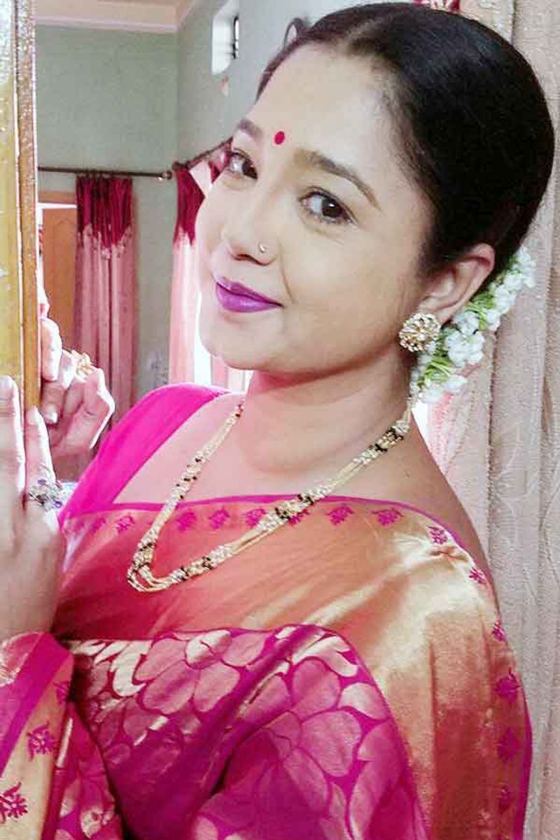 தற்போது, தமிழில் ஒரு சில படங்களில் குணச்சித்திர வேடத்திலும், சீரியல்களிலும் நடித்து வருகிறார் என்பது குறிப்பிடத்தக்கது.