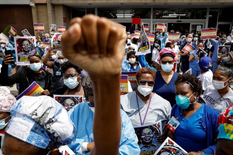 health workers protest in america on george floyd death