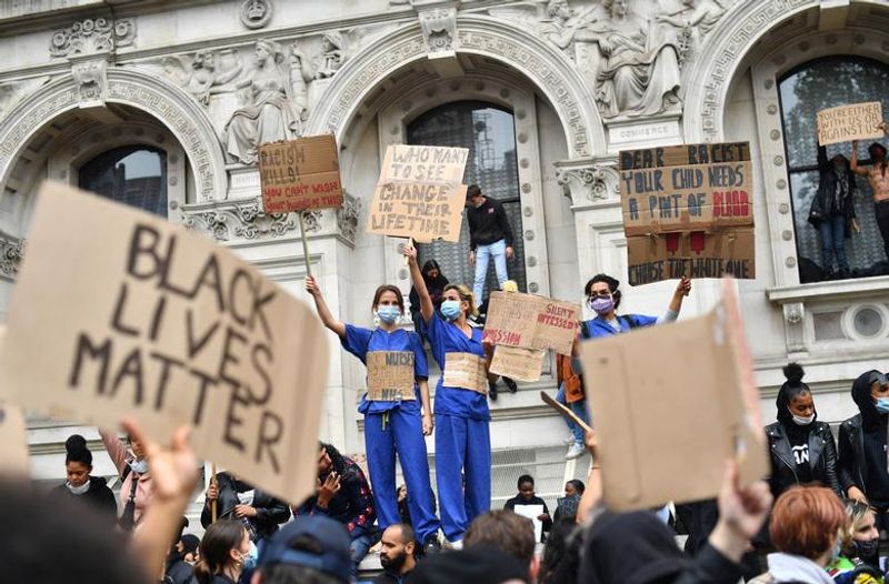 health workers protest in america on george floyd death
