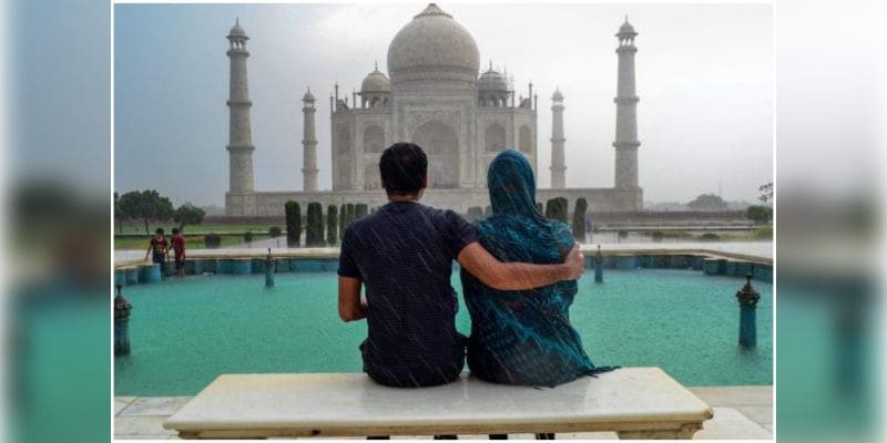 सचिन और स्नेजाना ने शादी करने का फैसला ले लिया। स्नेजाना ने सारी कहानी अपने घर जाकर बताई तो उसके परिवार वाले तैयार हो गए। स्नेजाना के परिवार के लोग आगरा आये और रस्म अदायगी भी की गयी।