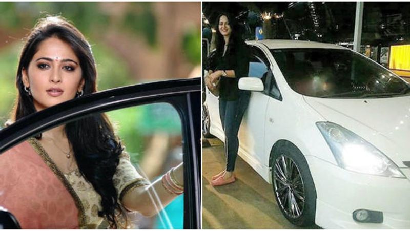 பிரபல நடிகை அனுஷ்கா ஷெட்டி Audi A7 மற்றும் Mercedes Benz மாடல் கார்களை பயன்படுத்தி வருகிறார்.
