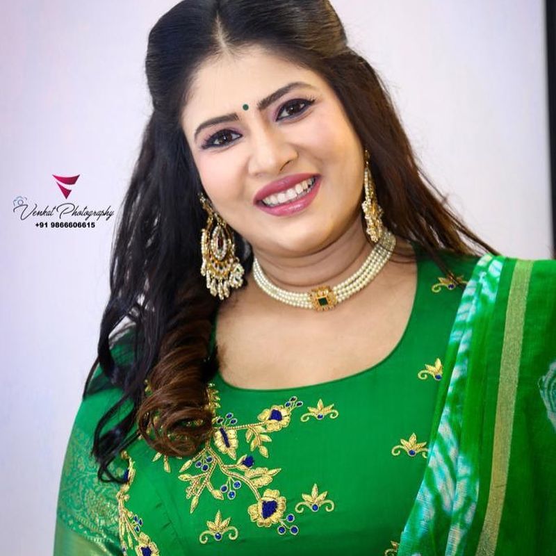 யாரும் நினச்சிபாக்காத அளவிற்கு இவ்வளவு குண்ட ஆயிட்டாங்களே 90களில் அனைவரையும் கவர்ந்த நடிகை சங்கவி 