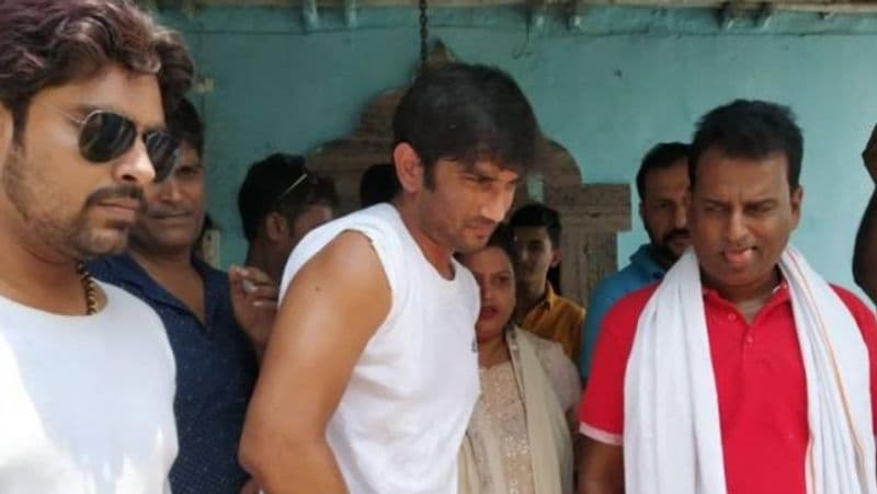 अभिनेता सुशांत सिंह राजपूत की एक झलक पाने को गांव के लोग बेताब हो गए थे। इस दौरान उन्होंने कहा था कि सीमांचल सहित पूरे बिहार के युवाओं के लिए उनके पास बेहतर प्लान है।
