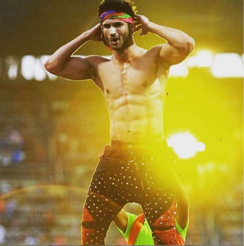 'ದಿಲ್ ಬೇಜಾರ್' ಸಿನಿಮಾ ಚಿತ್ರೀಕರಣ ಮುಗಿಸಿದ ಸುಶಾಂತ್, ಪೋಸ್ಟ್ ಪ್ರೊಡಕ್ಷನ್ ಕೆಲಸದಲ್ಲಿ ಭಾಗಿಯಾಗಿದ್ದರು.
