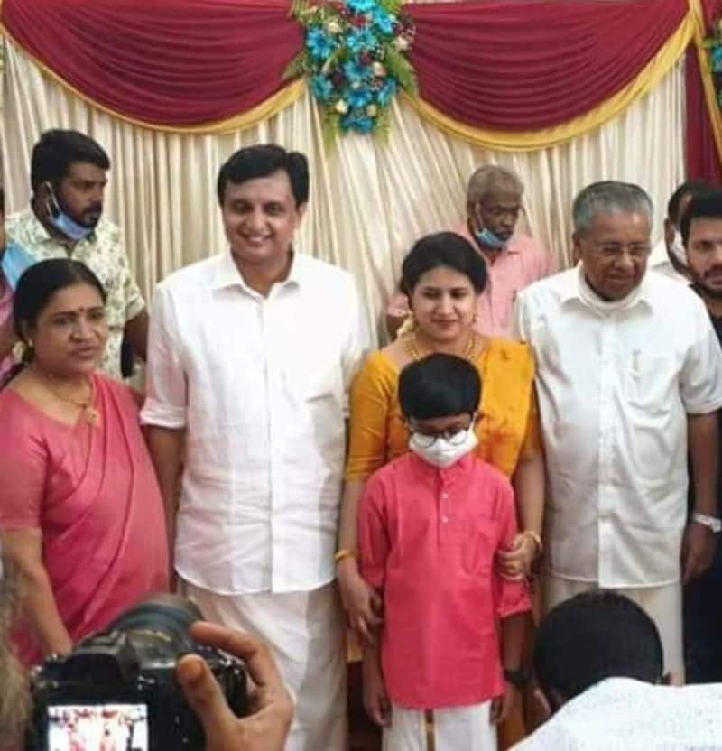 Kerala CM Pinarayi Vijayan daughter Veena marries