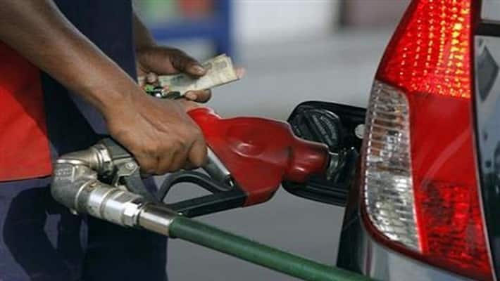 Prices rising continuously for 9 days, 1 liter of petrol crosses Rs 85 MJA Prices rising continuously for 9 days, 1 liter of petrol crosses Rs 85 MJA