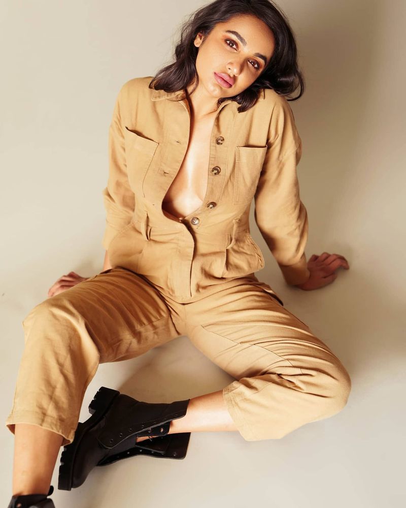Tejaswi Madiwada Hot Instagram Post Viral