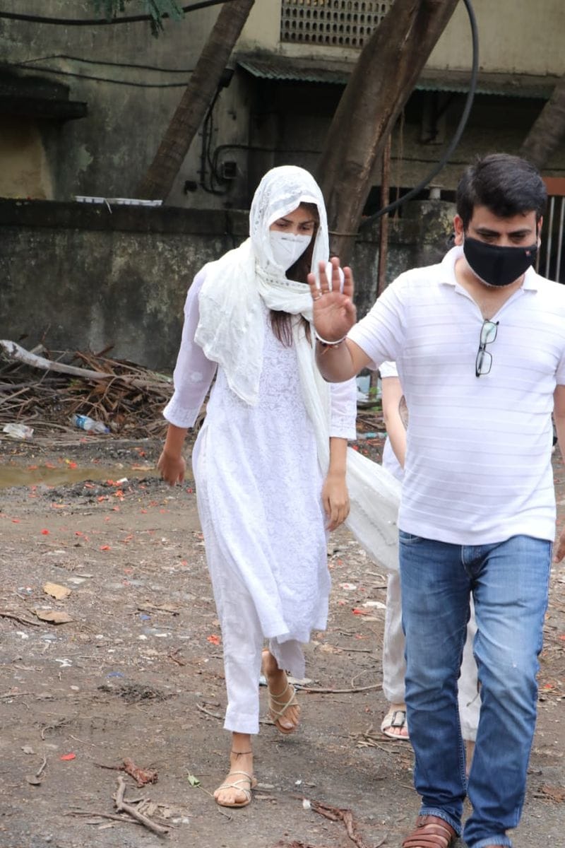 ಸುಶಾಂತ್ ಮತ್ತು ರಿಯಾ ಒಟ್ಟಿಗೆ ಓಡಾಡುತ್ತಿದ್ದರು ಎಂವ ರೂಮರ್ಸ್ ಜೋರಾಗಿಯೇ ಇತ್ತು.