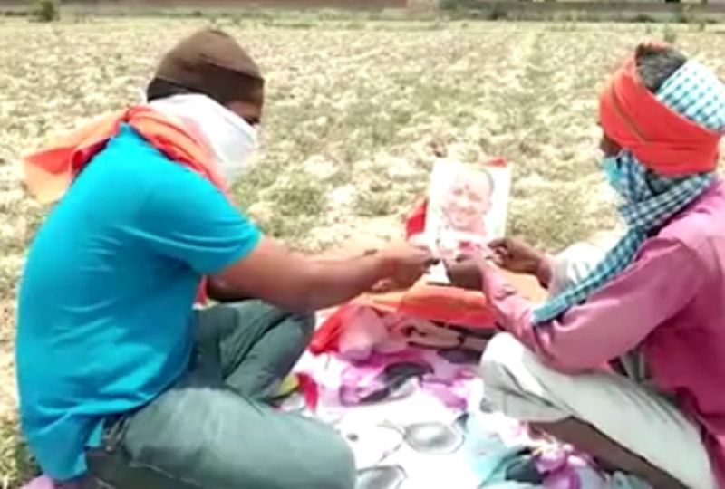 Muslim farmer worships UP CM Yogi Adityanath; pictures go viral