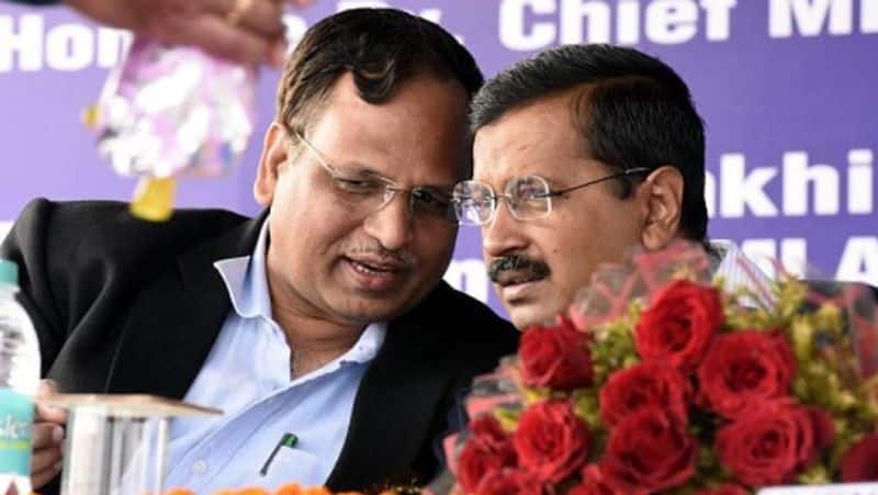 Delhi Health Minister Satyendar Jain oxygen support after his lung infection increases