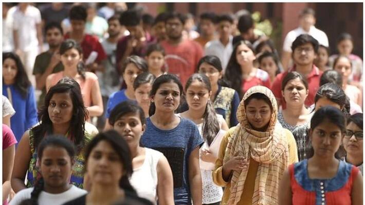 college cannot hold final exams by September..Edappadi palanisamy college cannot hold final exams by September..Edappadi palanisamy
