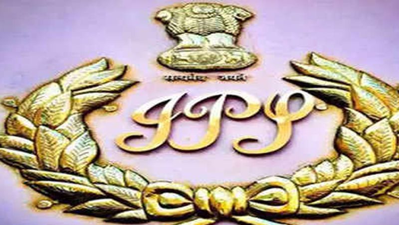 ssp prayagraj satyarth anirudh pankaj who exposed teacher recruitment scam in UP transferred kpl