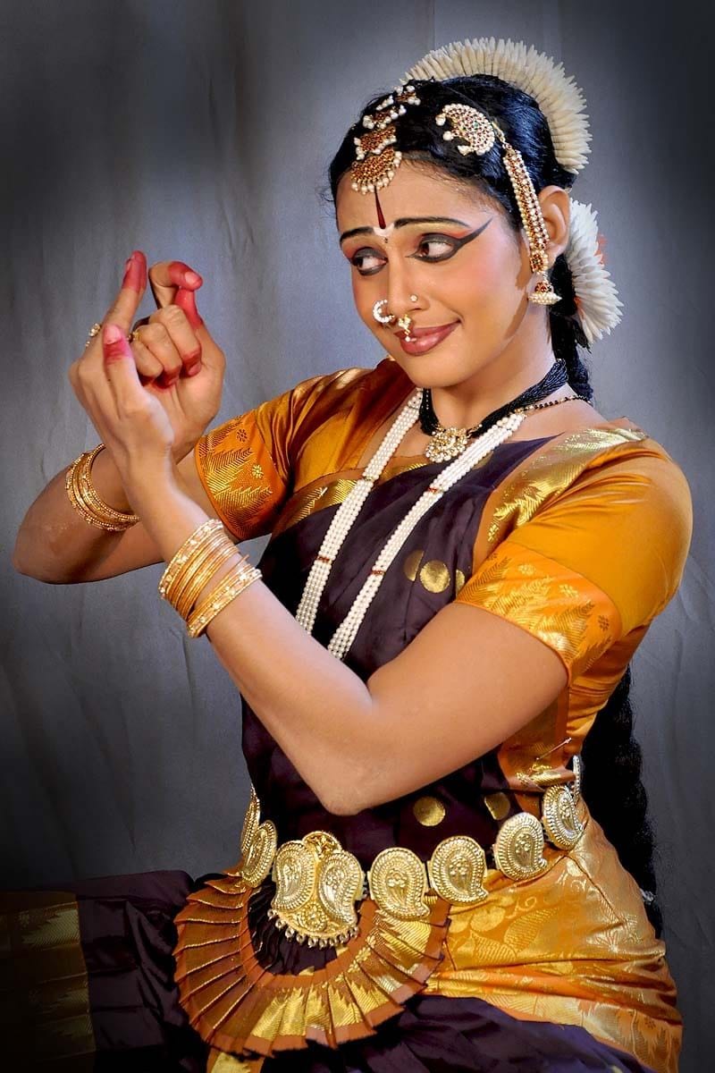 ರಾಘವೇಂದ್ರ ರಾಜ್ಕುಮಾರ್ ಅಭಿನಯದ 'ಅಮ್ಮನ ಮನೆ' ಸಿನಿಮಾದಲ್ಲಿ ಅಭಿನಯಿಸಿರುವ ಇವರು ನಟನೆಯ್ಲಲೂ ತಮ್ಮ ಛಾಪು ಮೂಡಿಸಿದ್ದಾರೆ .