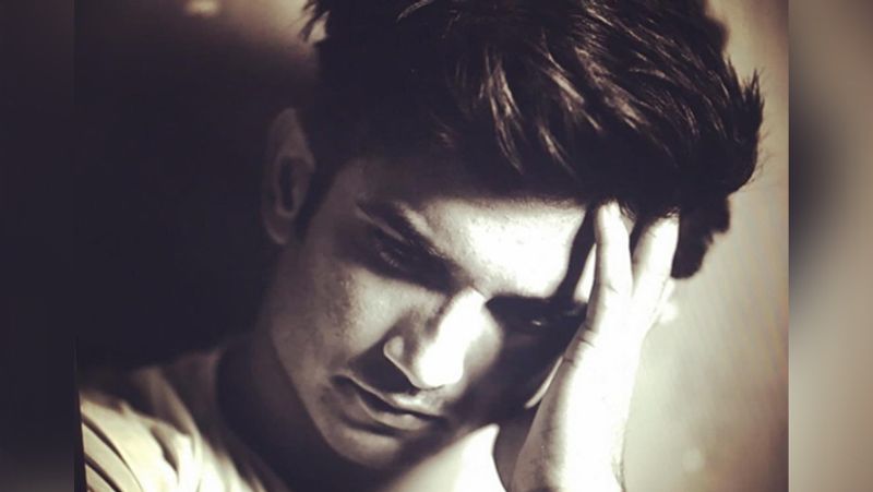 বলিউডে জায়গা করতে পারছিলেন না সুশান্ত, মাথার ওপর ছিলেন না কোনও গডফাদার। নিজের পরিস্থিতি ও ভবিষ্যৎ যে তাঁকে ভাবাত তা আর বলার অপেক্ষা রাখে না। 