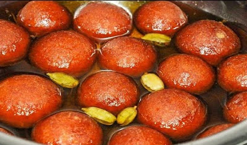Recipe of Gulab Jamoon cooked by biscuits