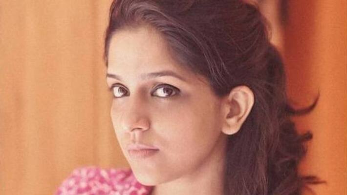 actress aparna nair meet netison and give different punishment actress aparna nair meet netison and give different punishment