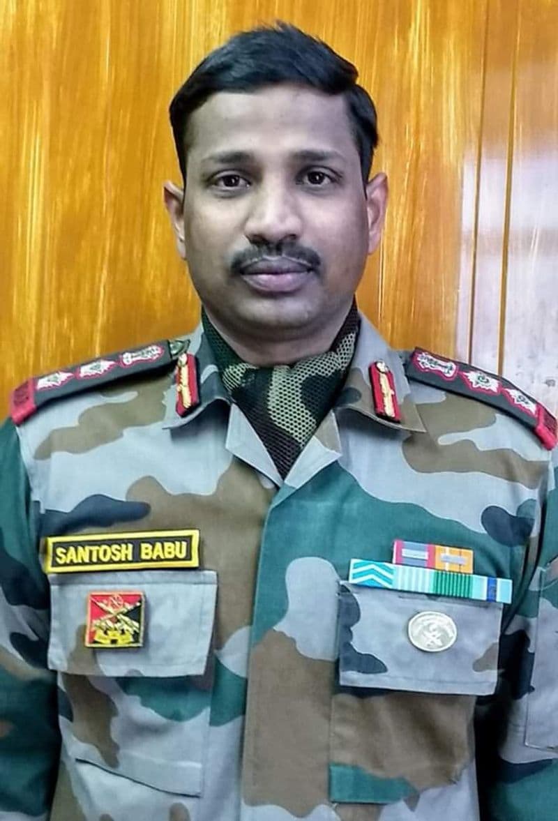 ಸಂತೋಷ್ ಬಾಬು ತೆಲಂಗಾಣದ ಸೂರ್ಯಪೇಟ್ ನವರು.