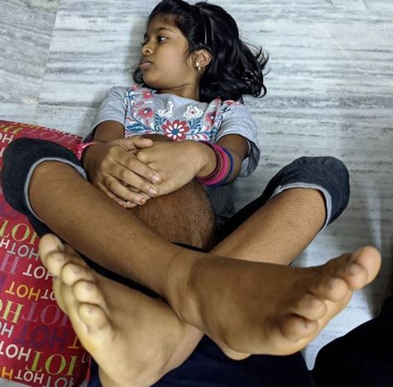மகளுடன் செல்ல விளையாட்டு 