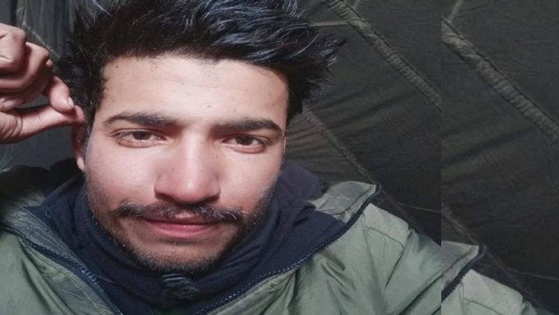 जानकारी के मुताबिक,10 माह पहले ही अंकुश ने रंगरूट की छुट्टी काटकर घर से सेना की नौकरी ज्वाइन की। शहीद अंकुश का एक छोटा भाई भी है, जो छठी क्लास में पढ़ता है। 