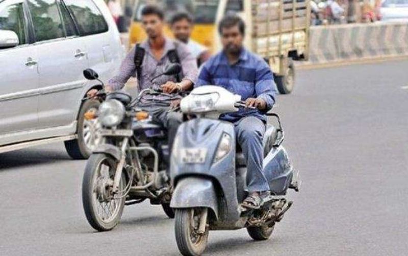 इसी तरह बिना हेलमेट गाड़ी चलाने पर अब 1000 रुपए जुर्माना होगा। फायर ब्रिगेड व एंबुलेस को रास्ता नहीं देने वाले पर 10 हजार रुपए का जुर्माना का प्रावधान किया गया।