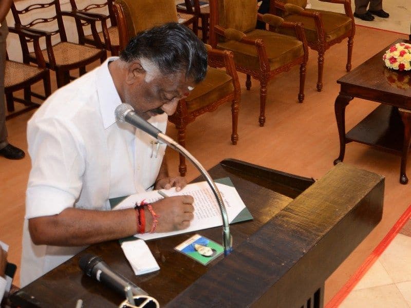 Resignation from the post of Deputy Chief Minister...panneerselvam new plan
