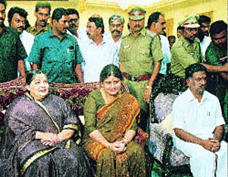 Sasikala is waiting for the release OPS